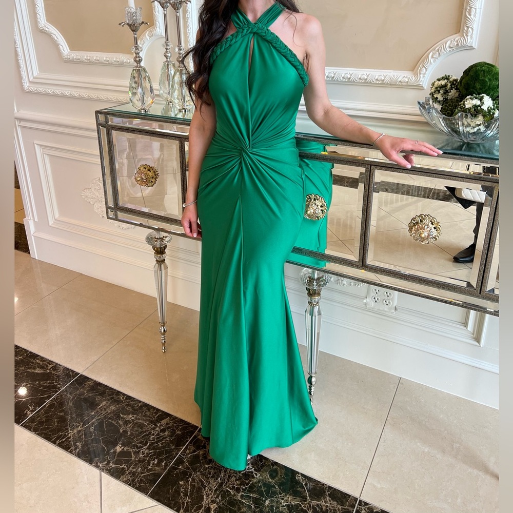 Beautiful green mermaid silhouette dress